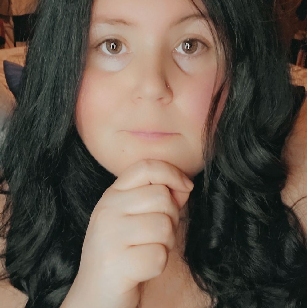 Meet your Posher, Desiree